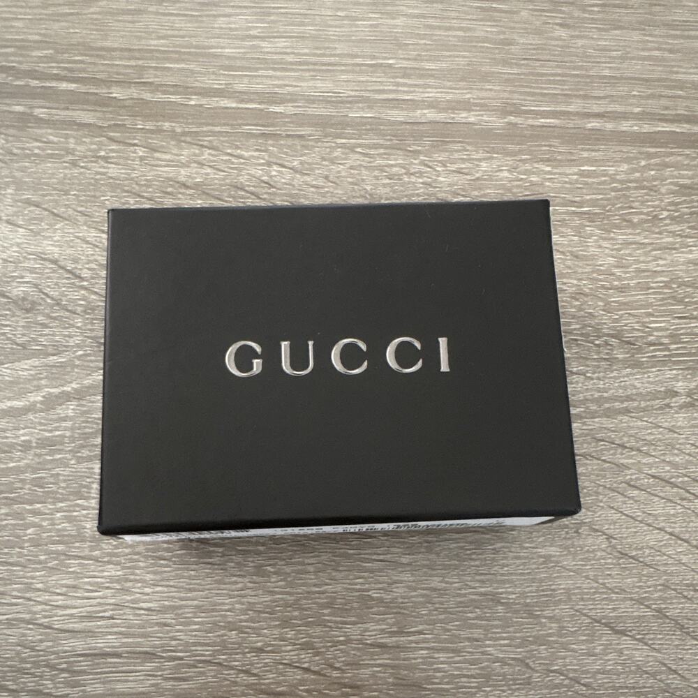 Gucci Small Gift Box ONLY with Tissue Paper - Picture 3 of 6